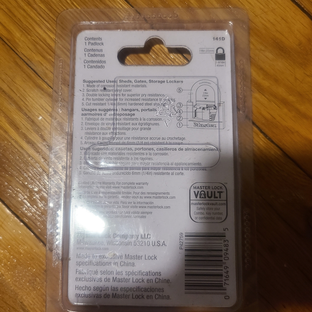 Master Lock Silver Padlock with Key - Picture 2 of 2
